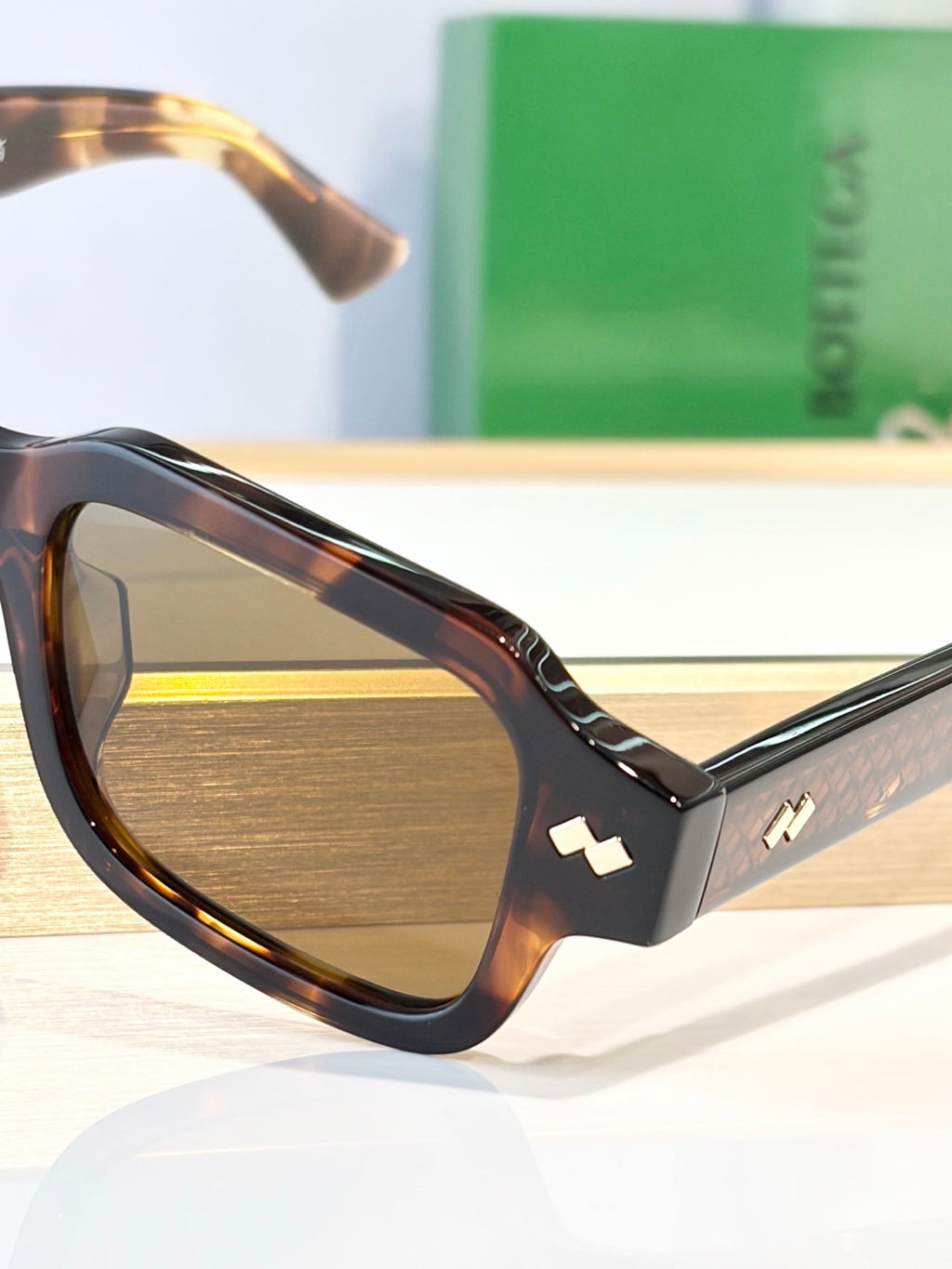 BOTTEGA VENETA Sunglasses-BV1442S